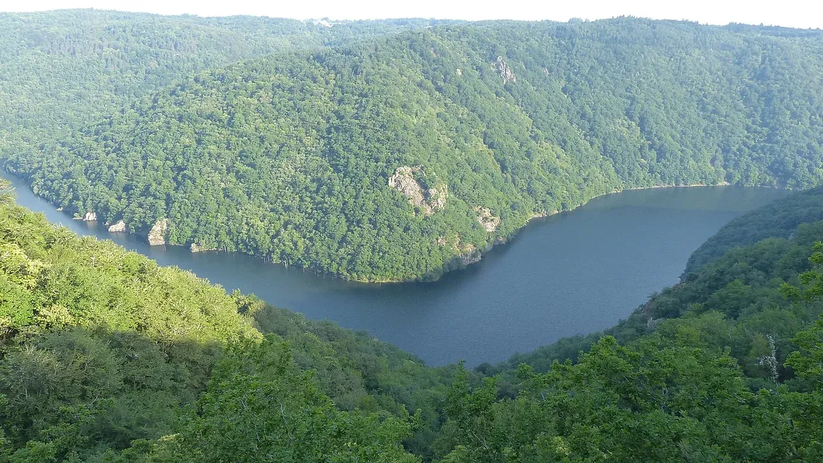 Piscine de Bassignac-le-Haut