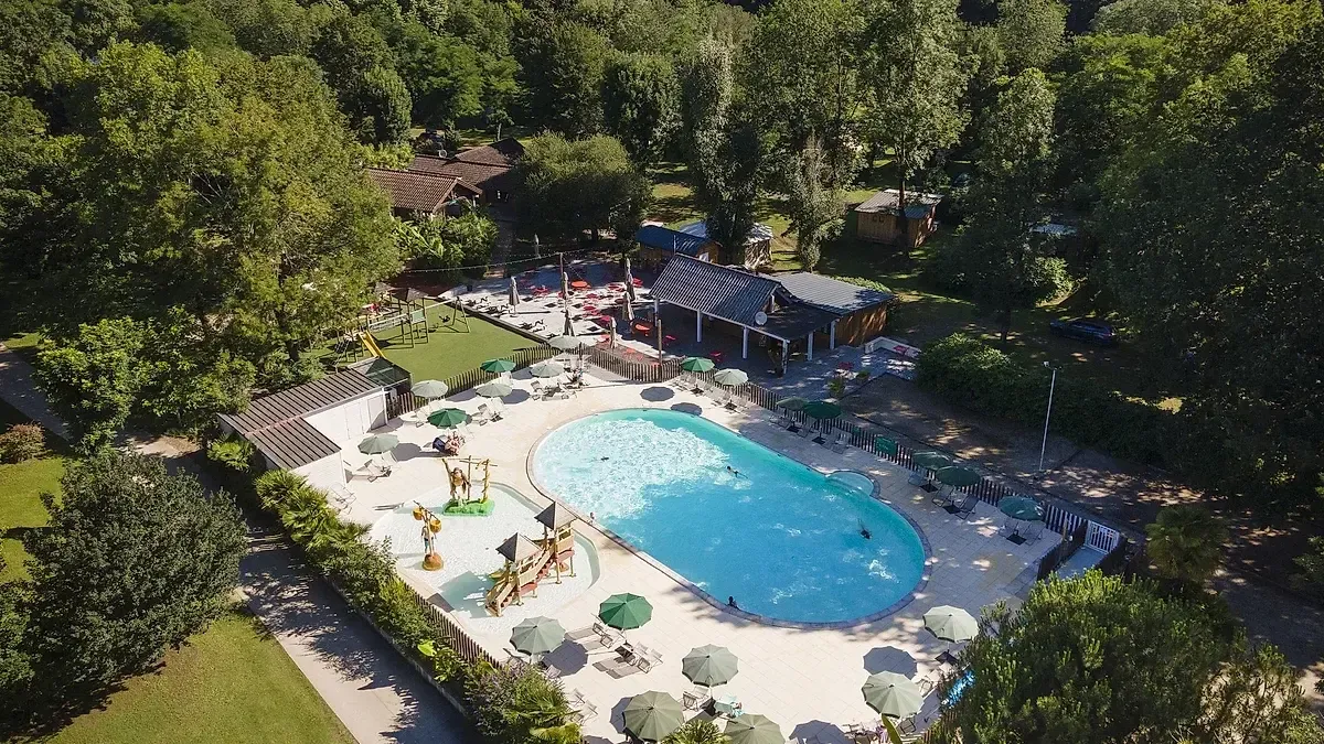 Piscine de Beaulieu-sur-Dordogne