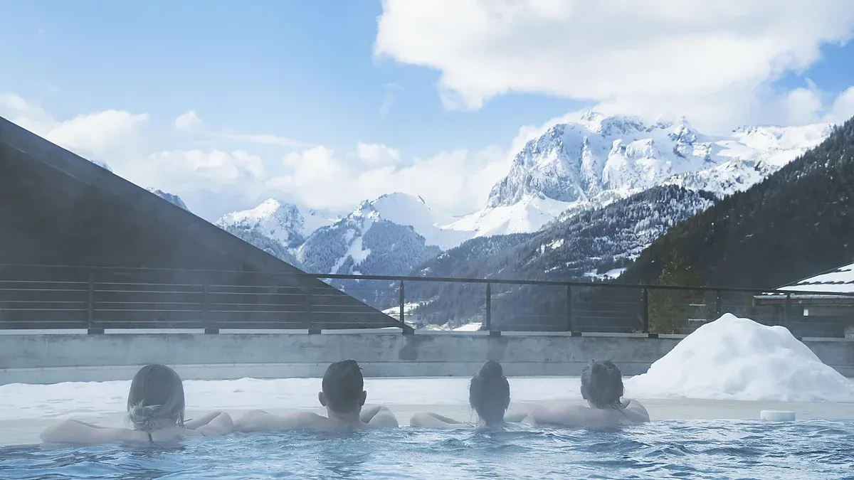 Centre Aquatique Forme d'O de Châtel