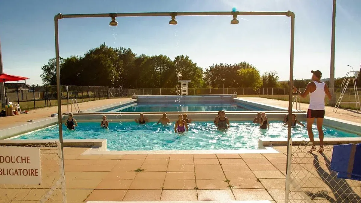 Piscine des Églisottes-et-Chalaure