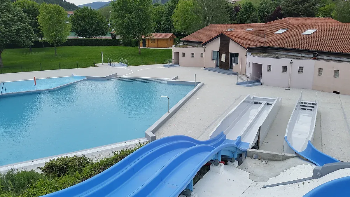 Piscine des Rivets de Bourg-Argental