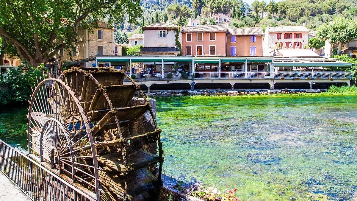 Piscine de Fontaine-de-Vaucluse