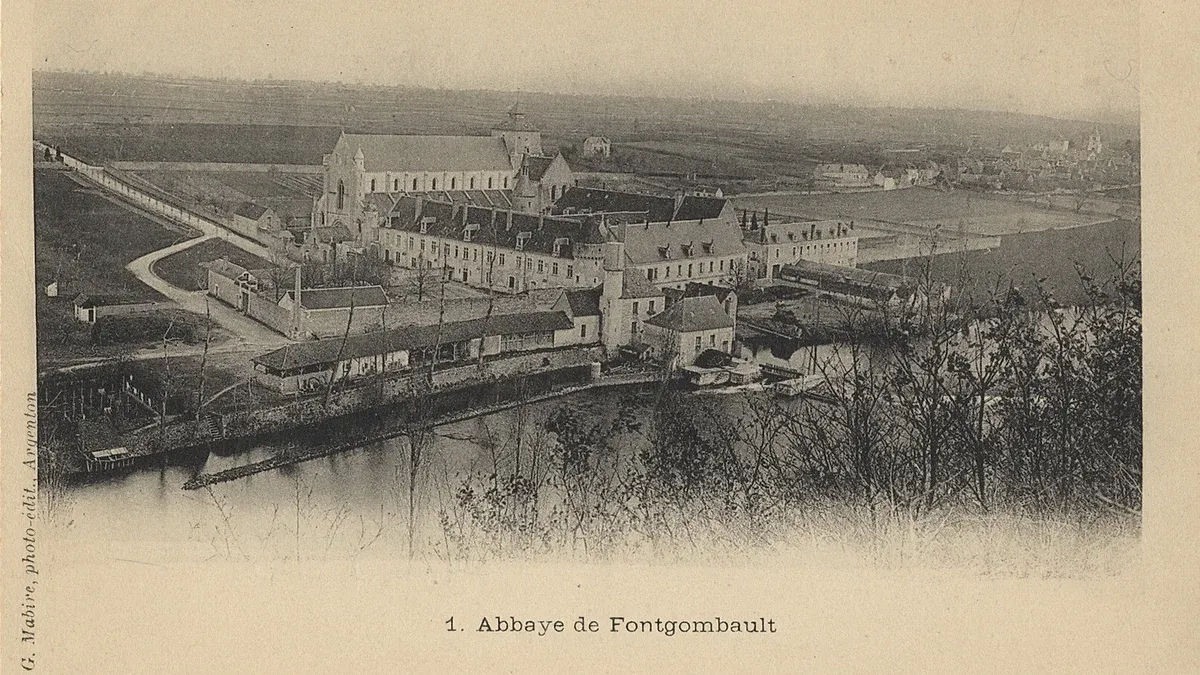 Piscine de Fontgombault