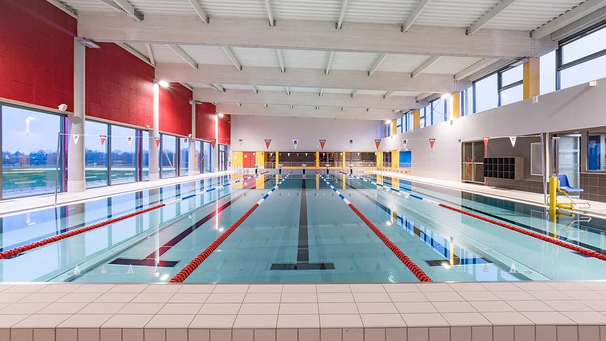 Piscine Alphea les Bassins