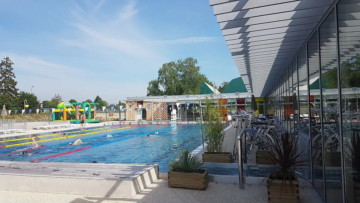 Piscine Les Thermes de Luynes