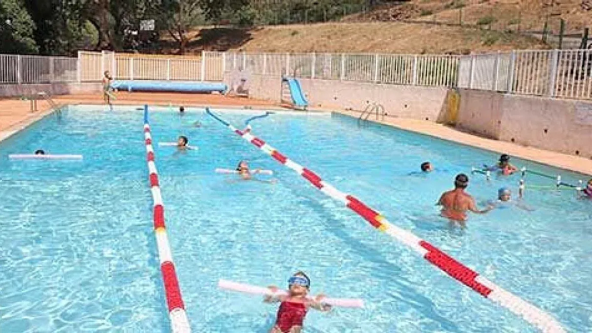 Piscine de Mandelieu-la-Napoule