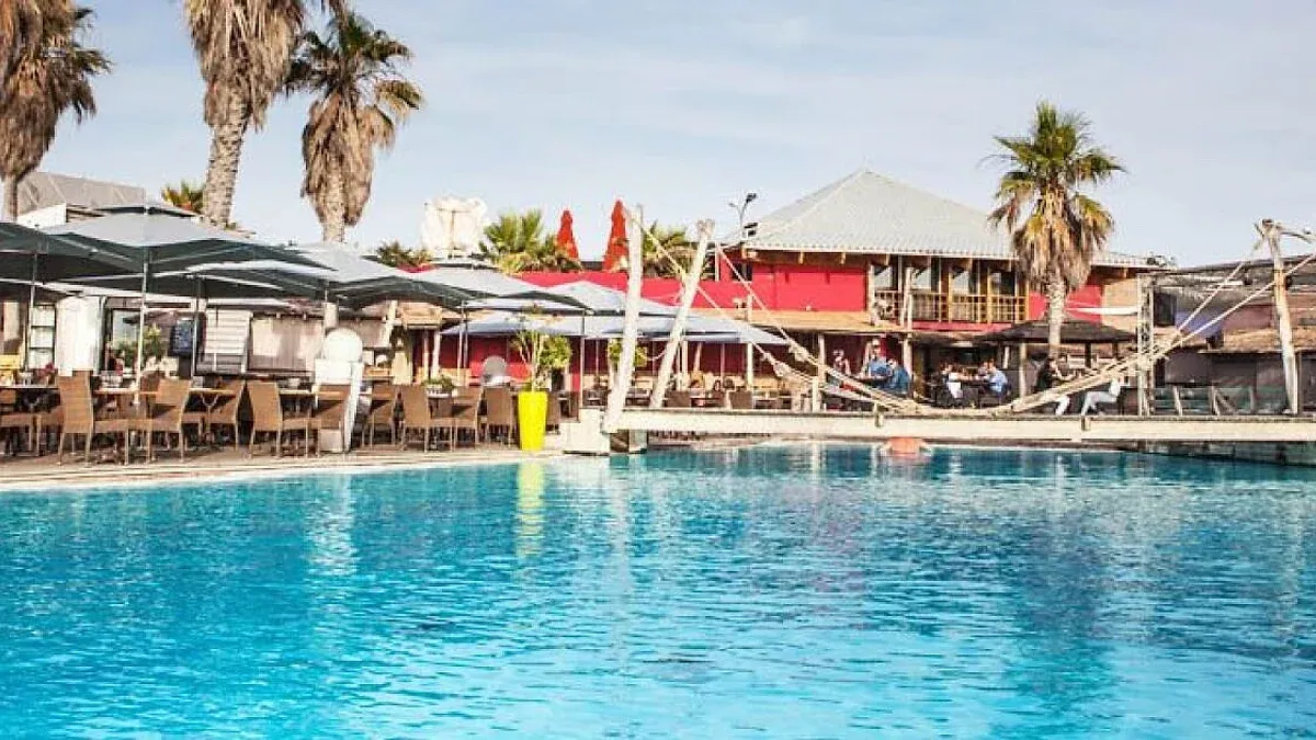 Piscine d'Eau Douce - Sport Beach