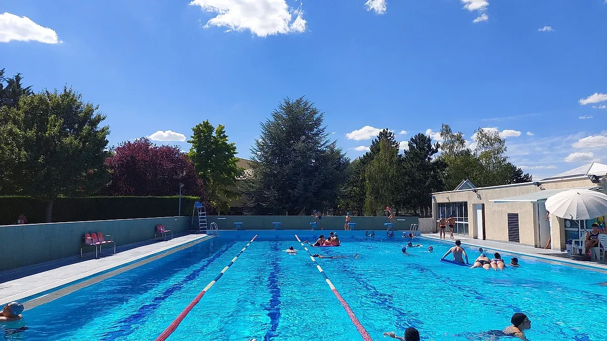 Piscine Municipale de Ménestreau-en-Villette