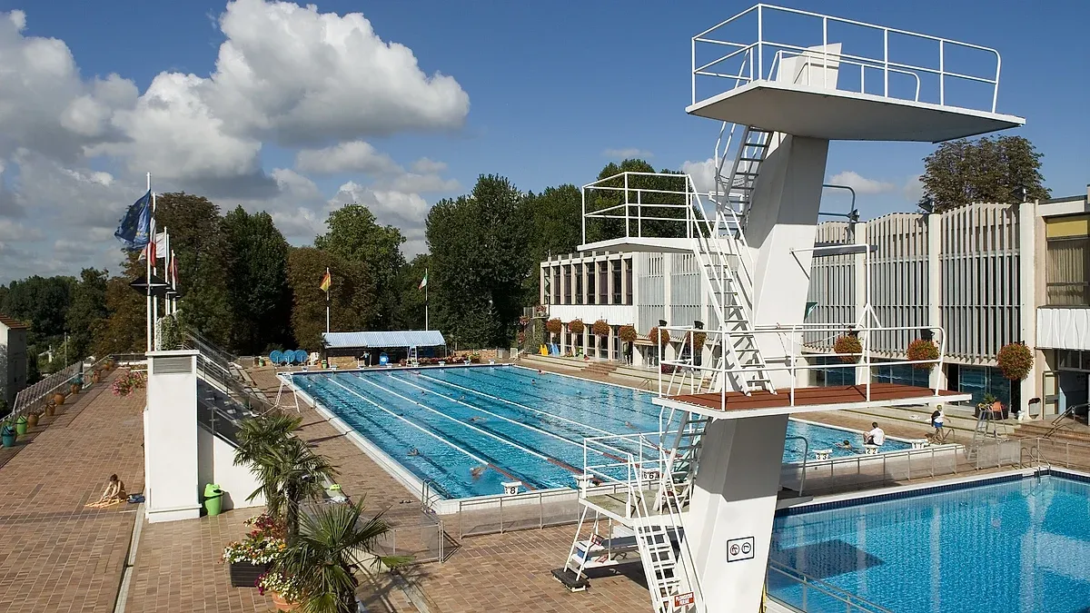 Piscine Robert Belvaux