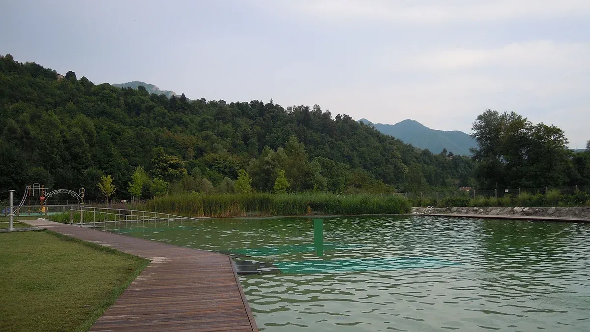 Piscine Biologique de Roquebilliere