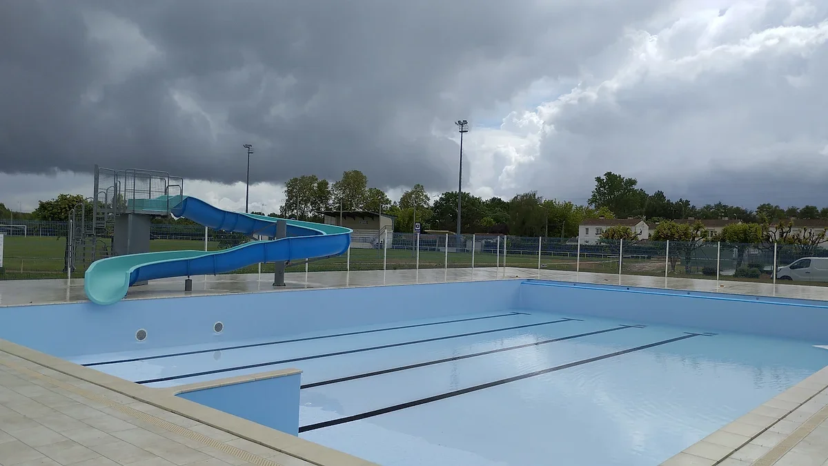 Piscine de Saint-Aigulin