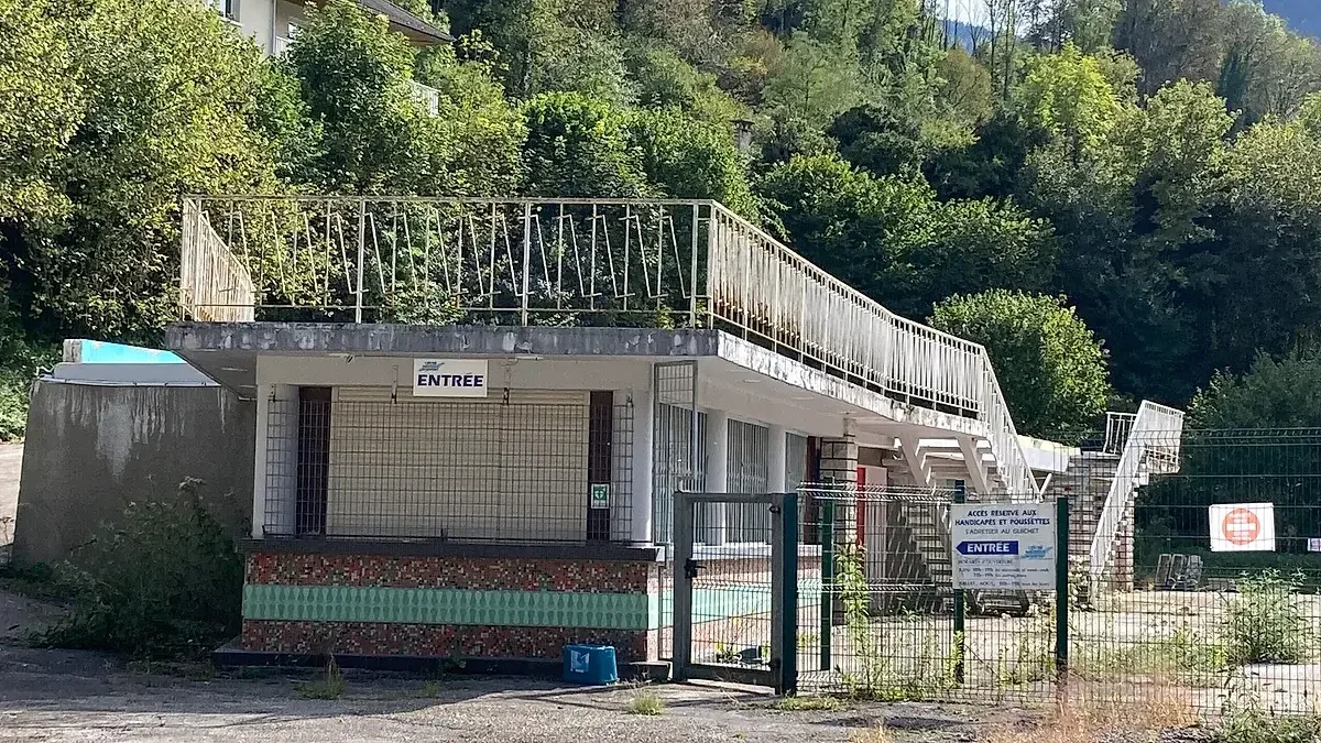Piscine de Saint-Claud