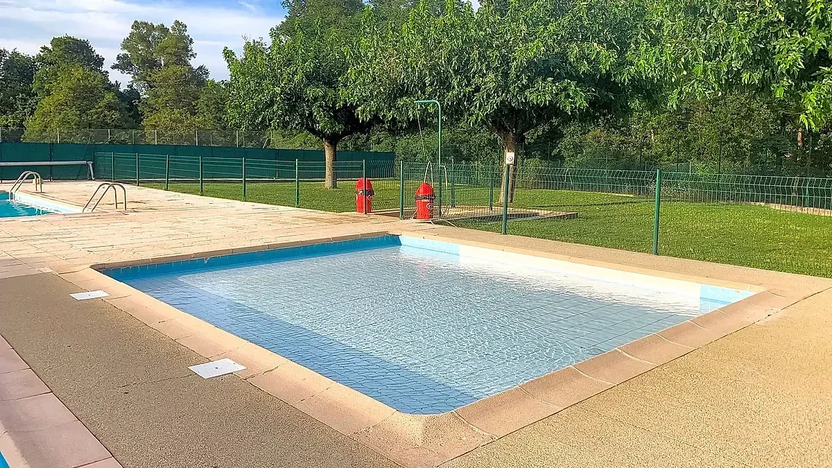 Piscine de Saint-Lager-Bressac