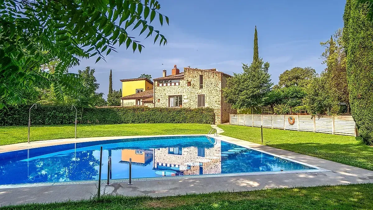 Piscine Municipale de Saint-Laurent-de-Cerdans