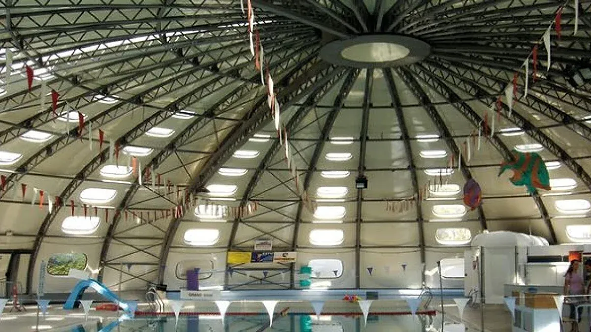 Piscine de Saint-Laurent-du-Var