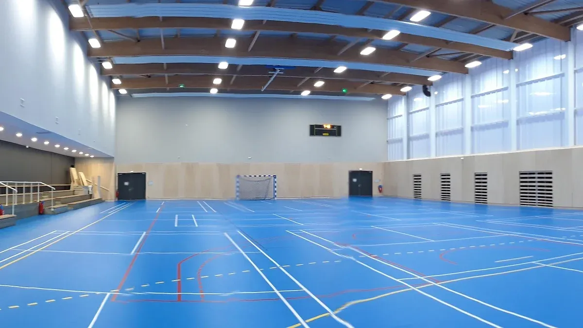 Piscine Claude Lassaigne de Saint-Pierre-du-Mont