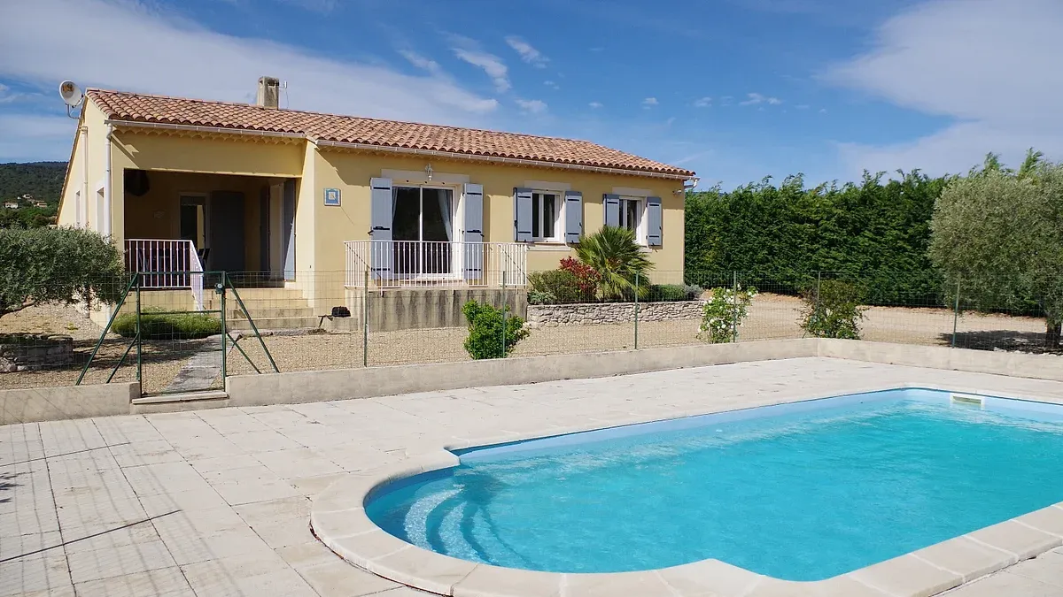 Piscine de Saint-Saturnin-lès-Apt